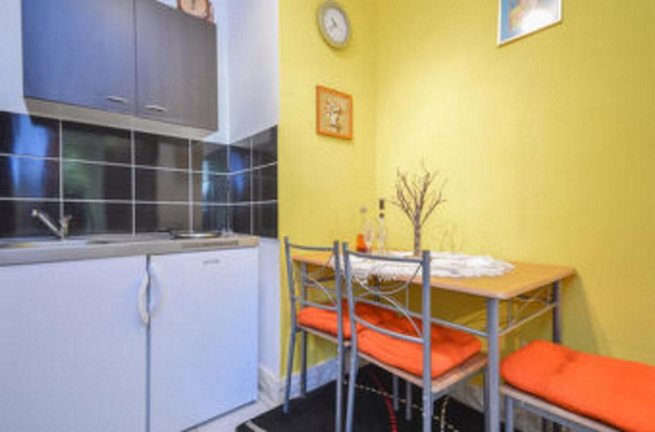 Апартаменты Apartmens Zara Шибеник Экстерьер фото